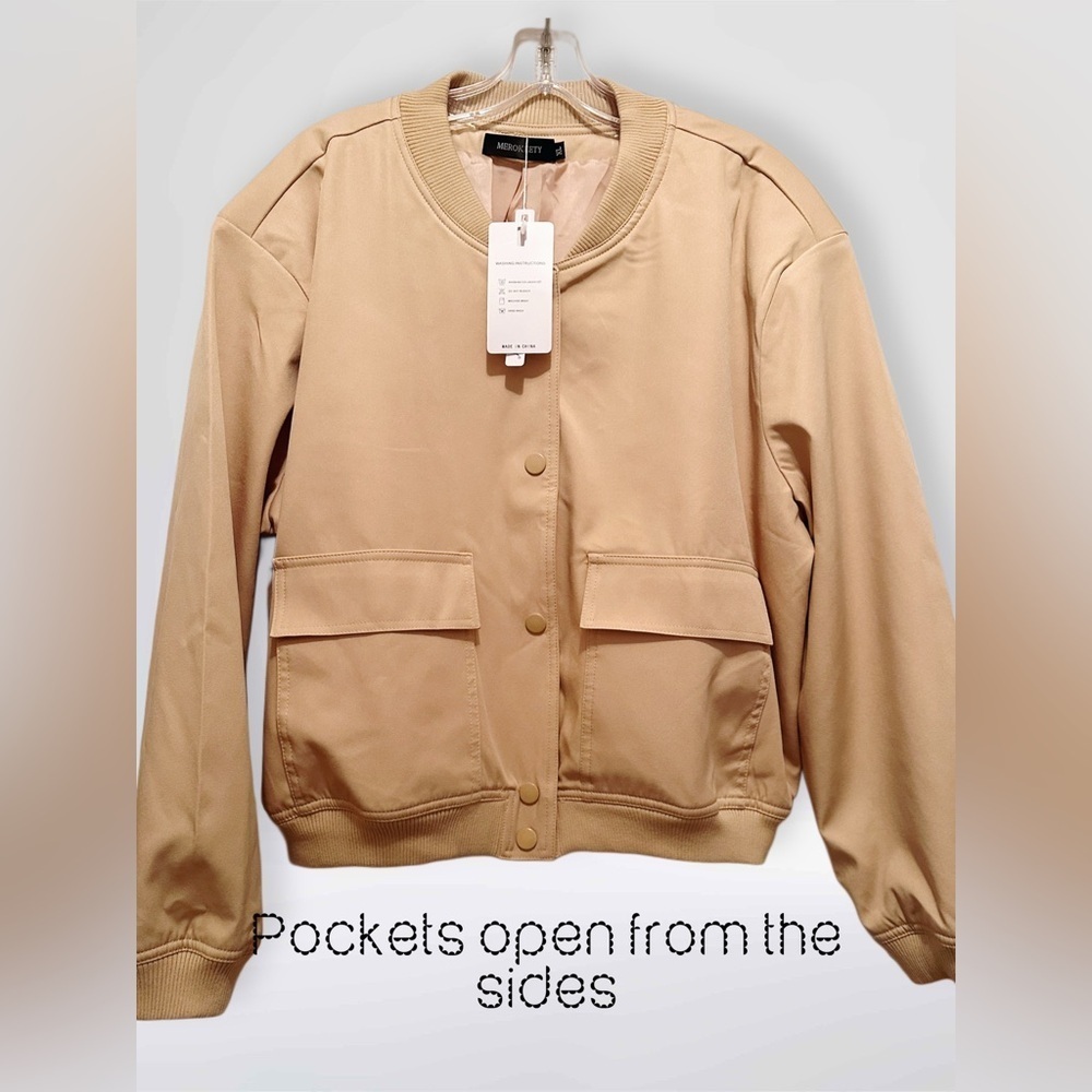 NWT Merokeety Women’s Cropped‎ Snap Front Crew Neck Bomber Jacket Khaki Size XL - Picture 7 of 8